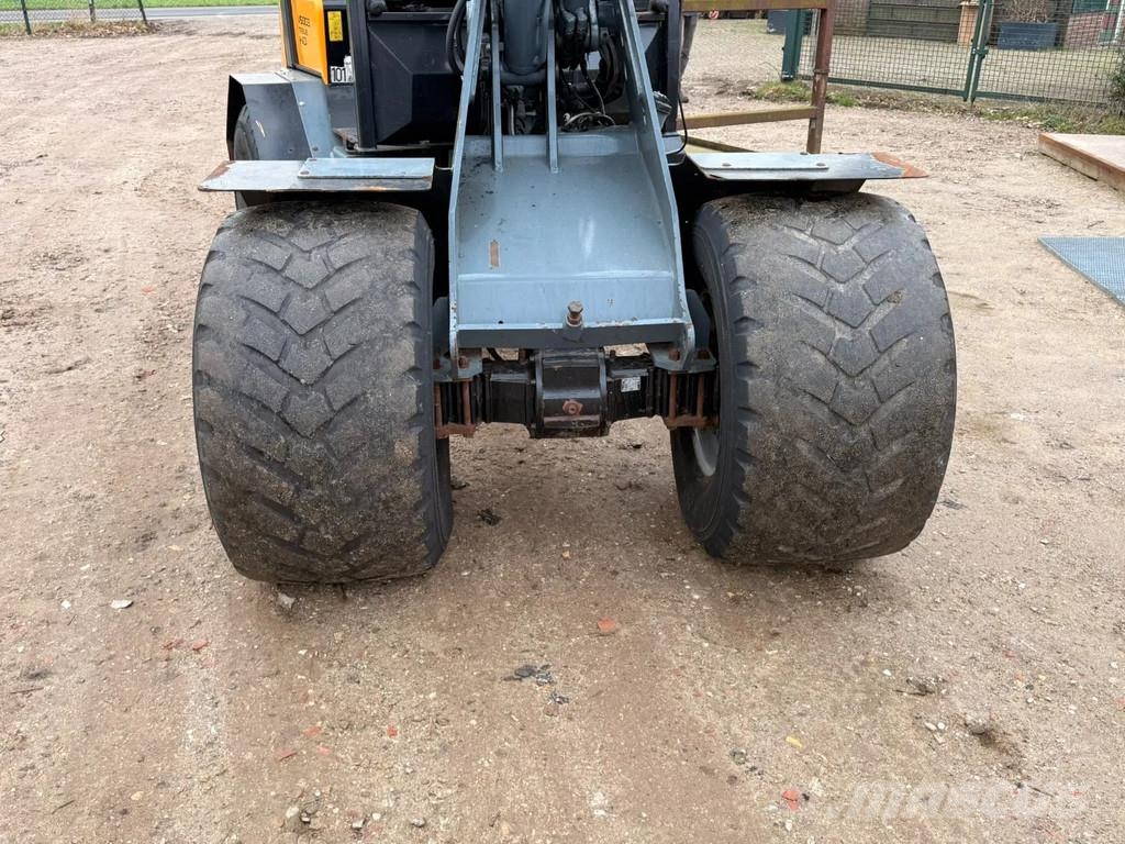 GiANT V5003 TELE HD رافعة تلسكوبية