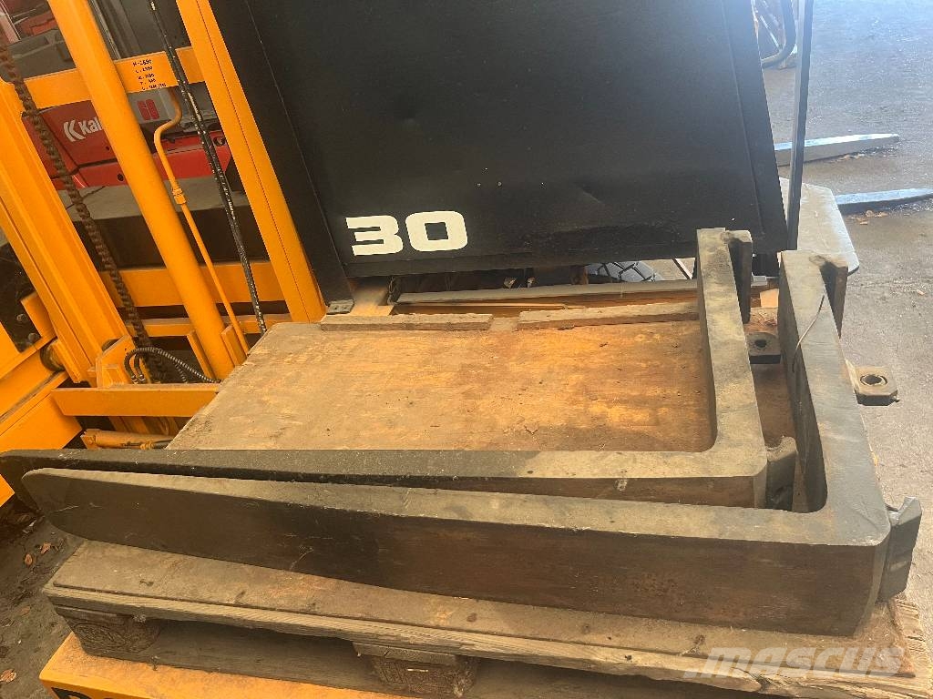 Steinbock Boss 336H-D V-2650 IO Pārvadātājs iekraušanai no sāniem