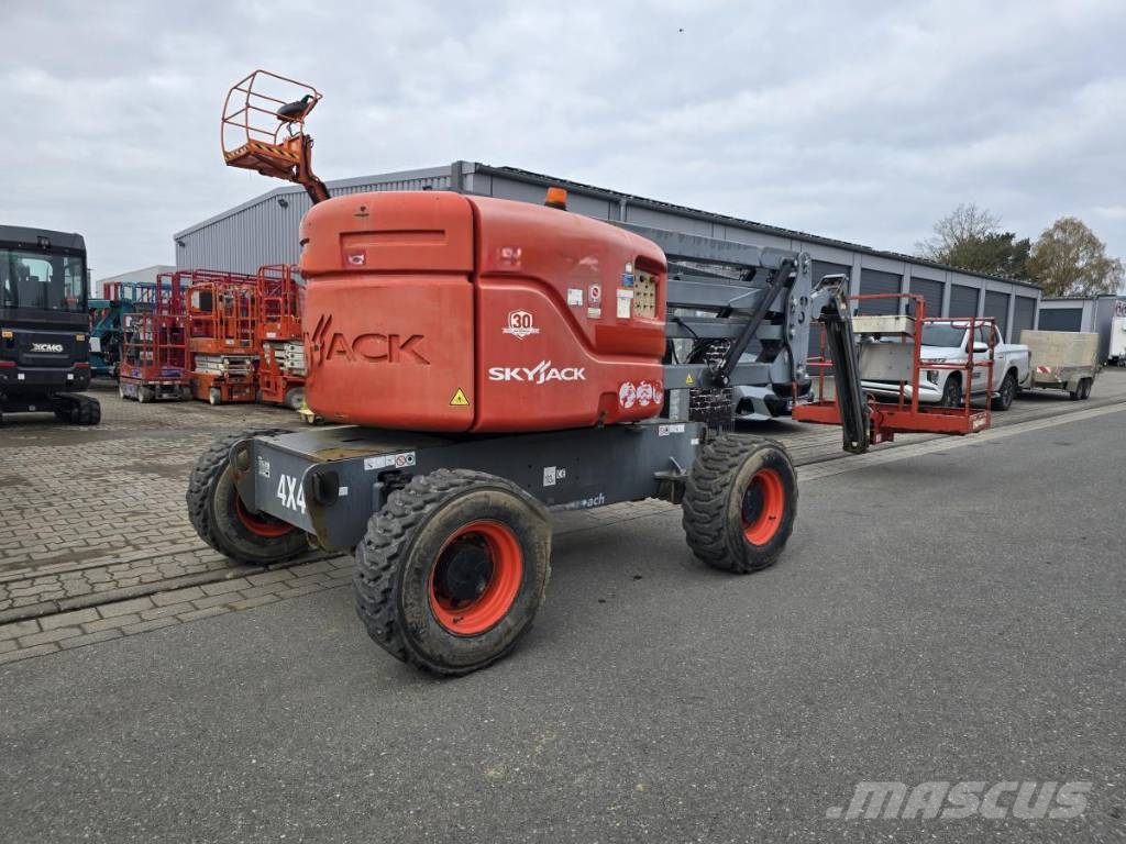 SkyJack SJ 51 AJ Articulated boom lifts
