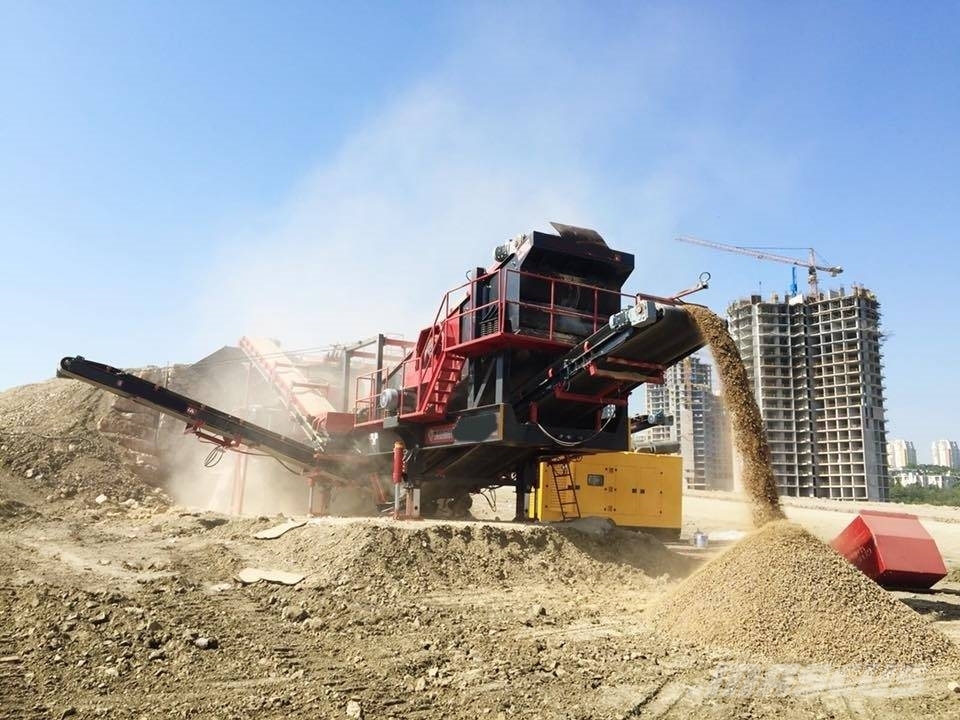 Constmach Mobile Limestone Crushing Plant 150-200 TPH Mobil törőgépek