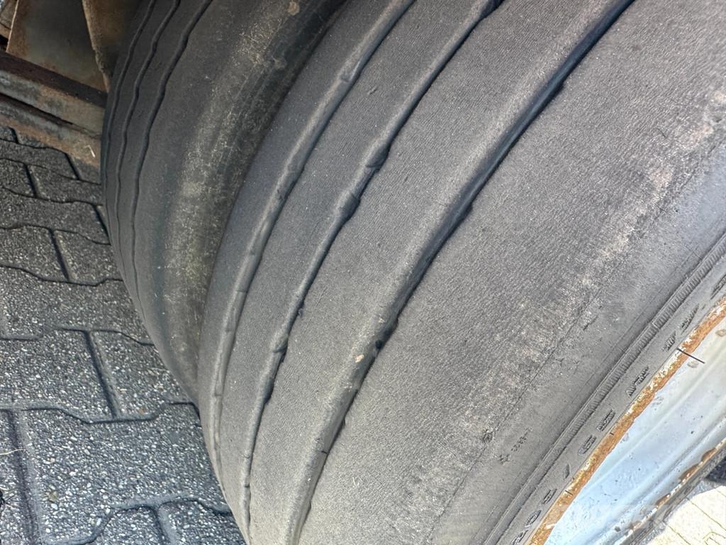 Broshuis Semi Dieplader 6 mtr uitschuifbaar / stuur-as / li نصف مقطورة مسطحة منخفضة