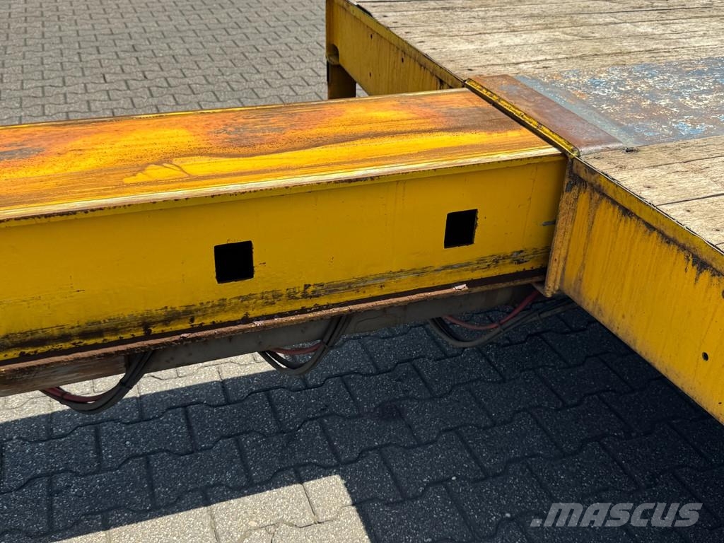 Broshuis Semi Dieplader 6 mtr uitschuifbaar / stuur-as / li نصف مقطورة مسطحة منخفضة