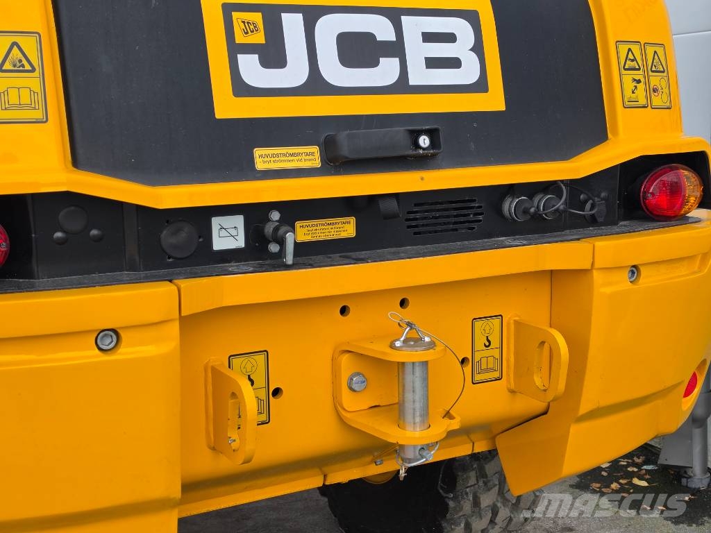 JCB 409 Pale gommate