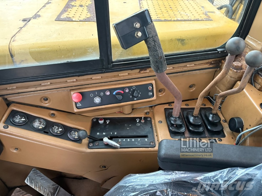 CAT 637 E II 스크레이퍼