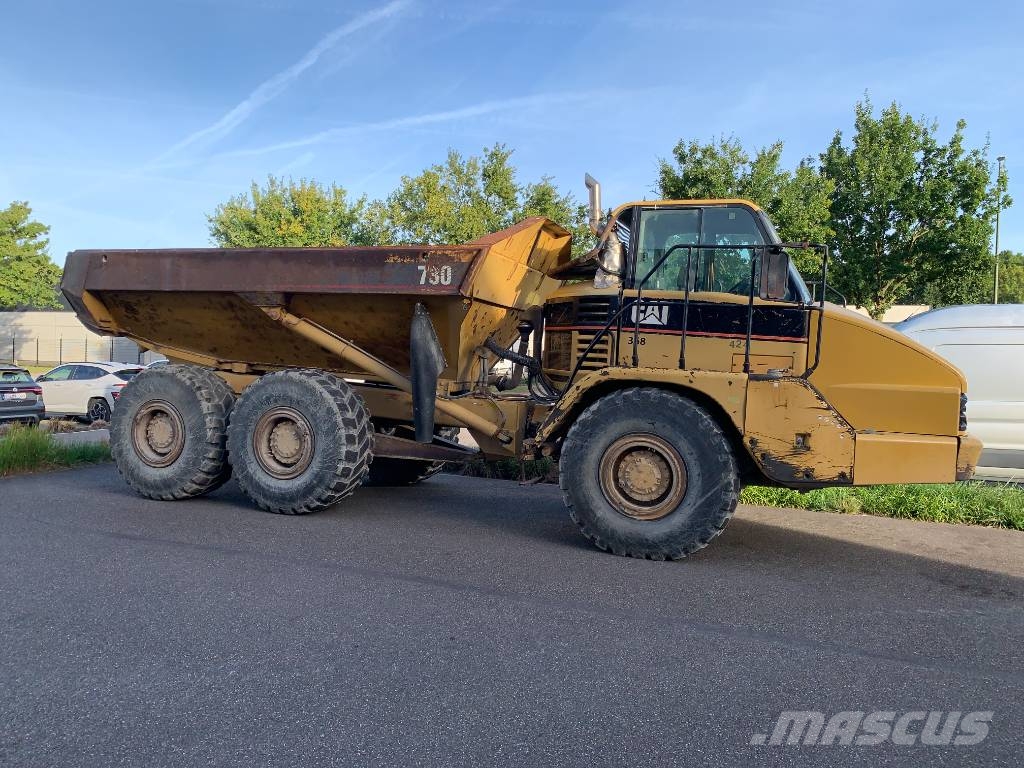 CAT 730 Artikulētie pašizgāzēji