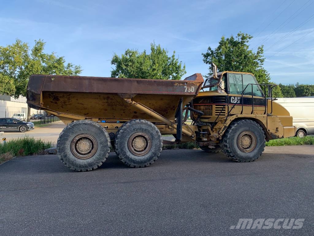 CAT 730 Artikulētie pašizgāzēji