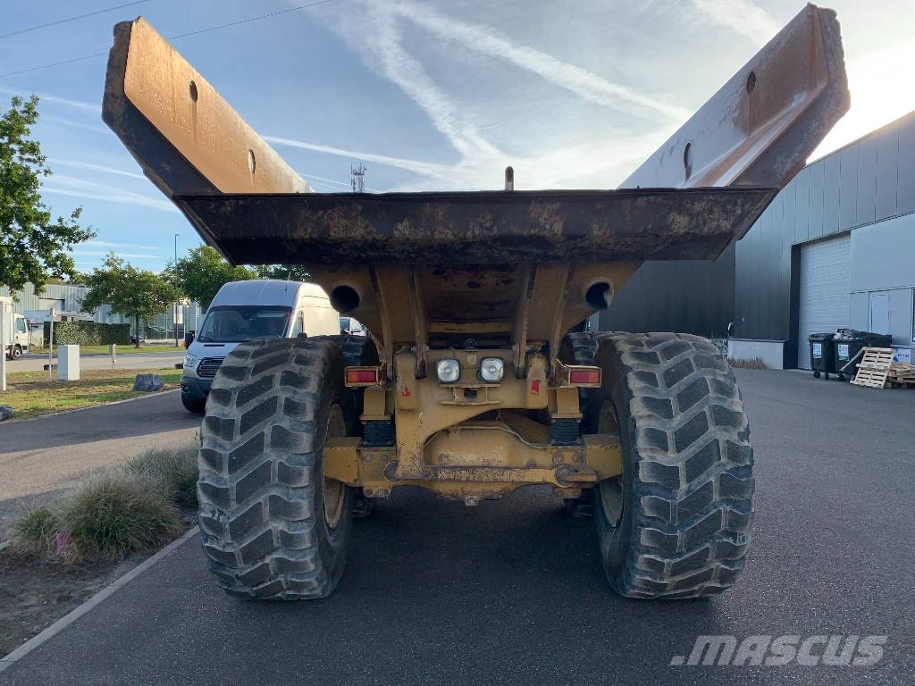 CAT 730 Artikulētie pašizgāzēji