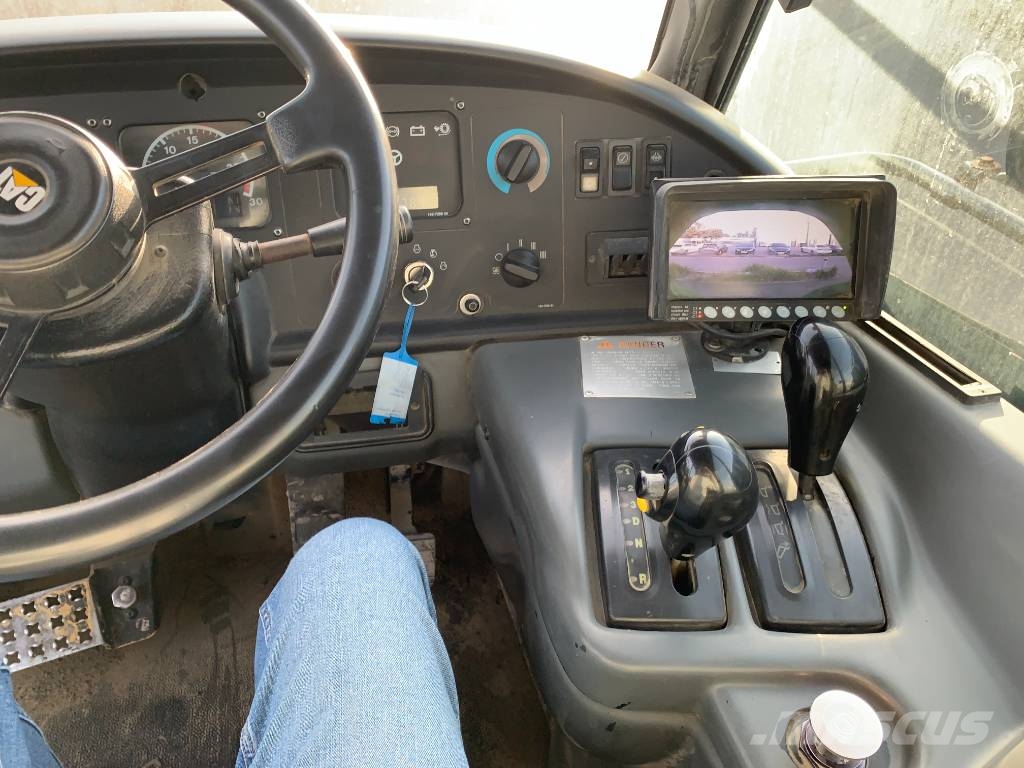 CAT 730 Artikulētie pašizgāzēji