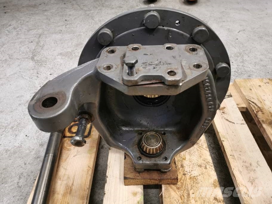 Massey Ferguson 7616 {Dana} right portal axle Transmission