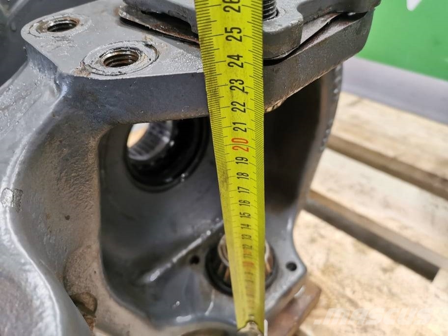 Massey Ferguson 7616 {Dana} right portal axle Transmission
