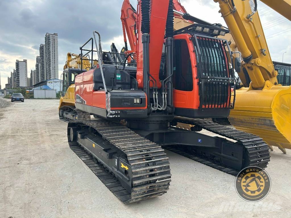 Doosan DX225LC-9c Kāpurķēžu ekskavatori