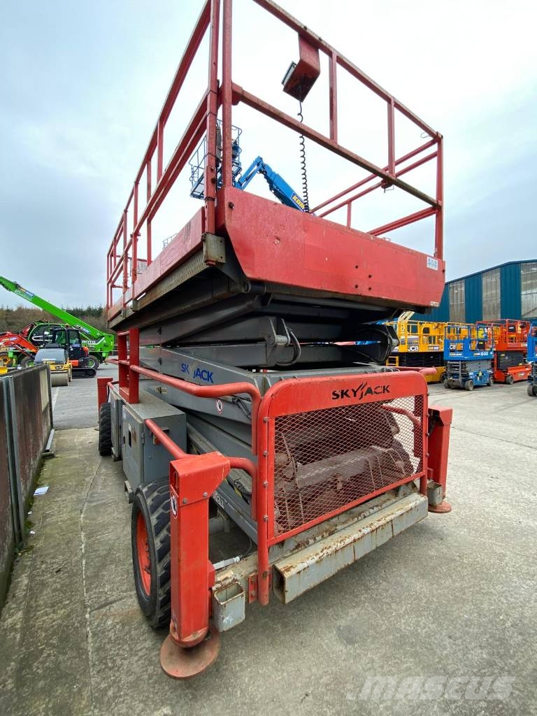 SkyJack SJ 9250 Makazaste platforme