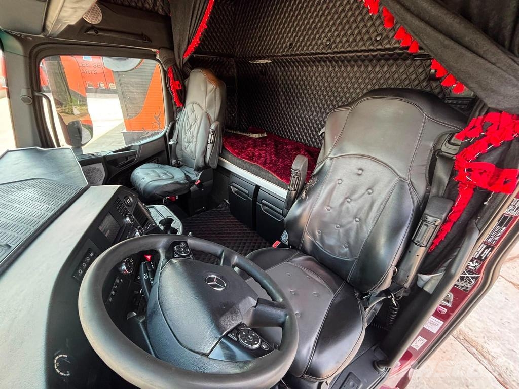 Mercedes-Benz Arocs 3263 8x4 FOR SALE AS CHASSIS / FULL STEEL Nákladné vozidlá bez nadstavby