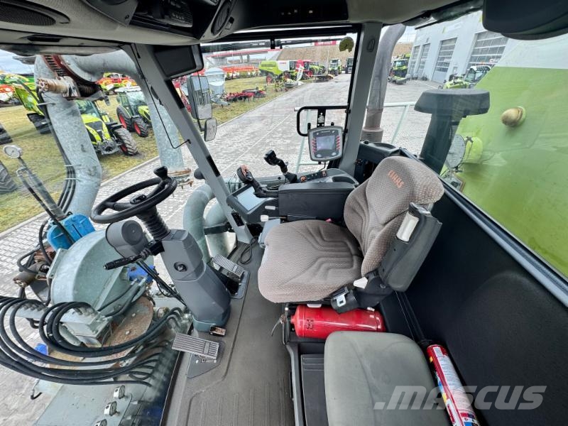 CLAAS XERION 3800 SADDLE TRAC + SGT Aufbau Трактори
