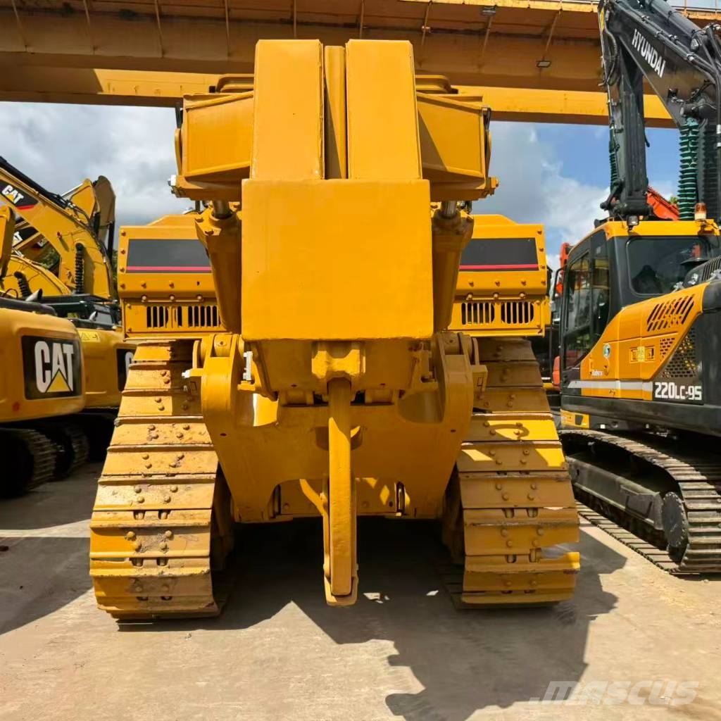 CAT D8R Grader