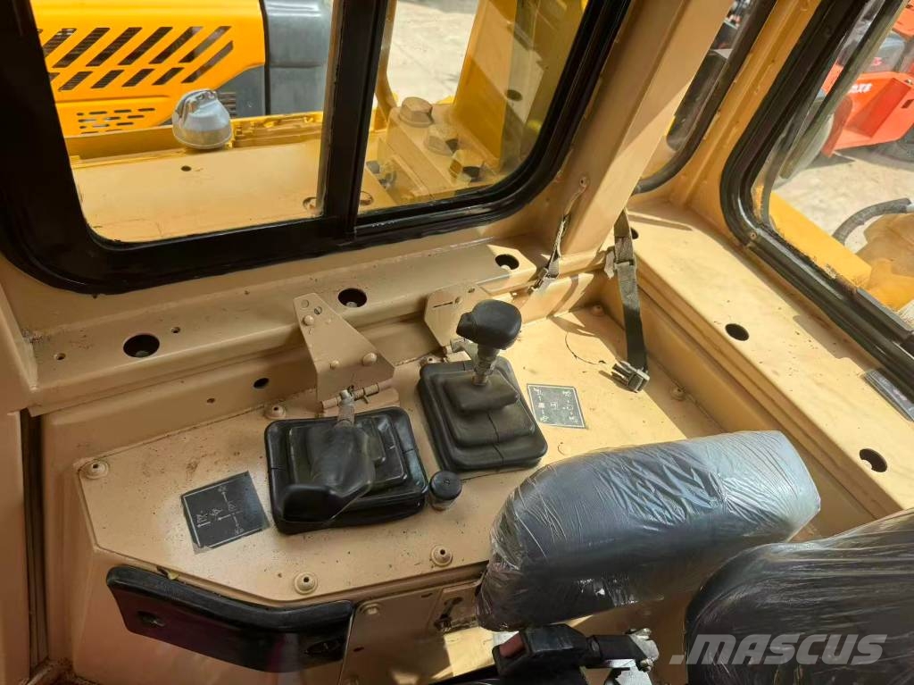 CAT D8R Grader