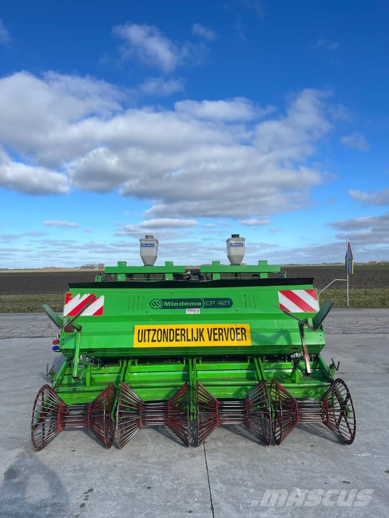 Miedema CP42 3P 75 معدات زراعة البطاطس