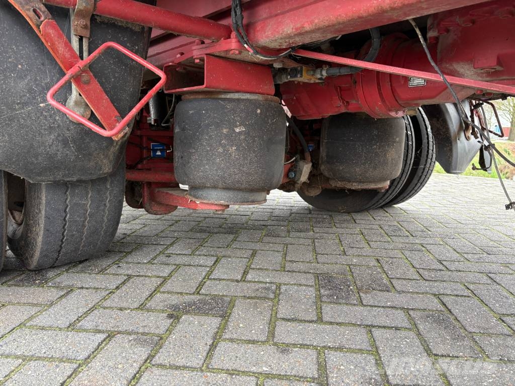 Strautmann Vertimix 1401 SF 動物進料機