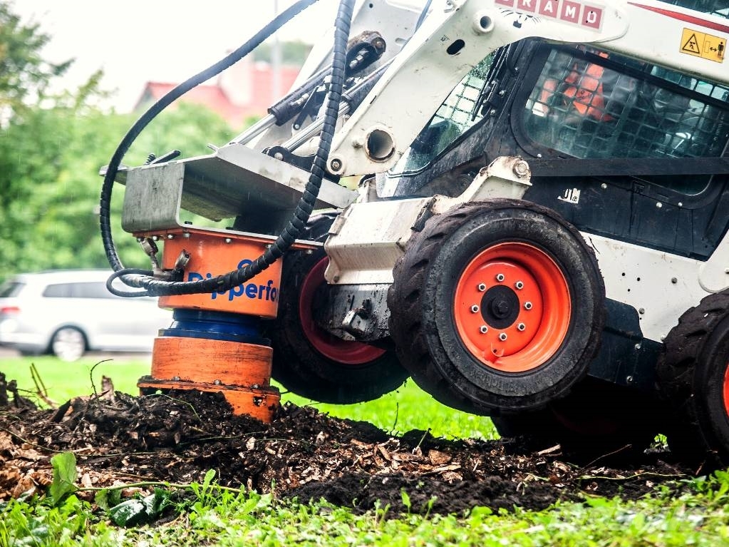 Dipperfox Baumstumpffräse SC600 - 60 Stümpfe pro Boomstronkfrees