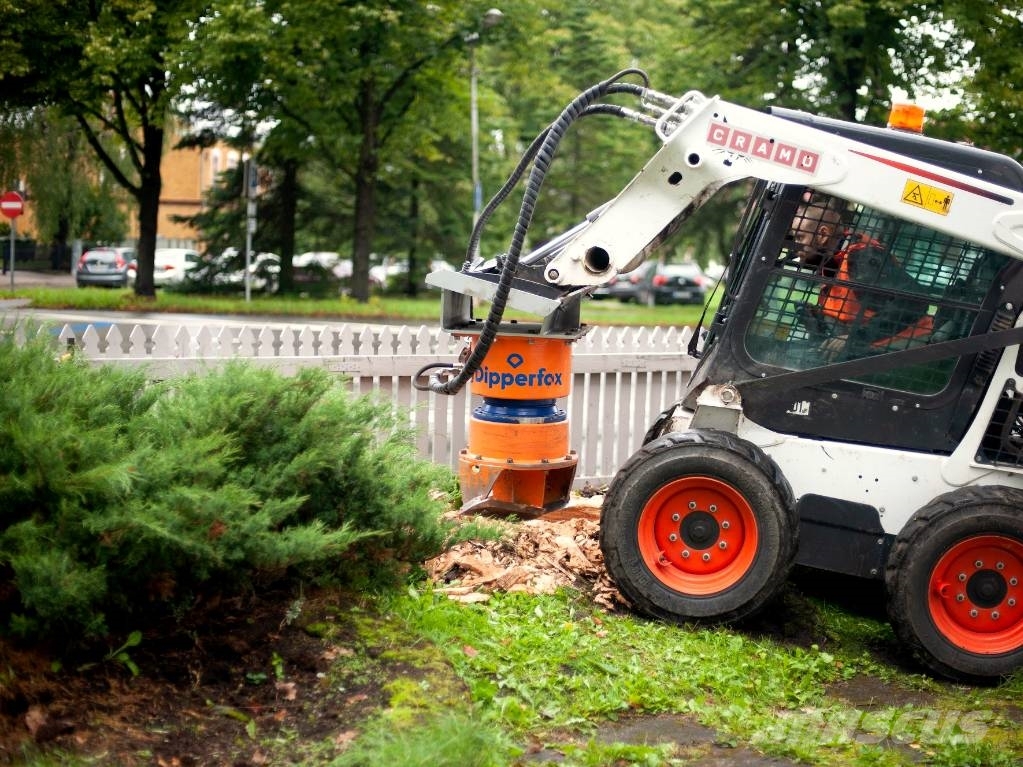 Dipperfox Baumstumpffräse SC600 - 60 Stümpfe pro Boomstronkfrees
