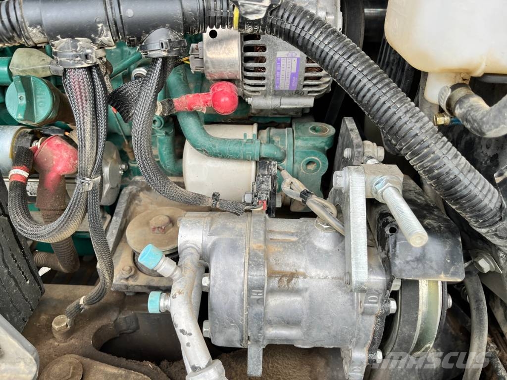 Volvo ECR88D Bageri guseničari