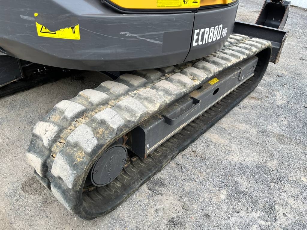 Volvo ECR88D Bageri guseničari