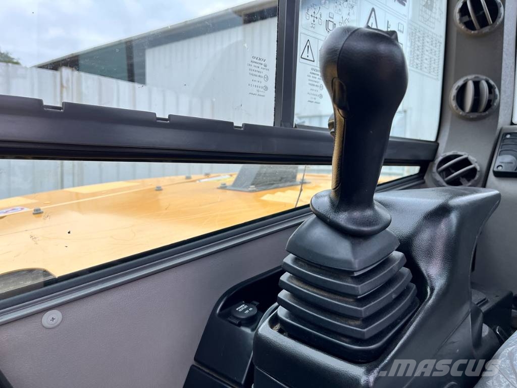 Volvo ECR88D Bageri guseničari