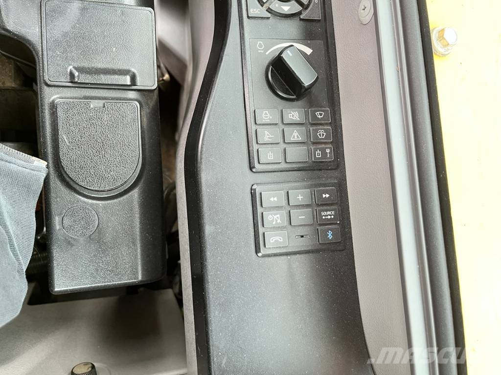 Volvo ECR88D Bageri guseničari