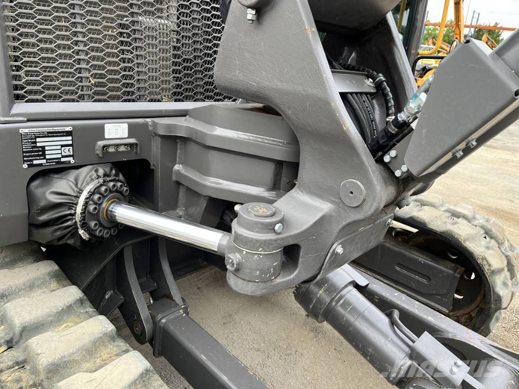 Volvo ECR88D Bageri guseničari