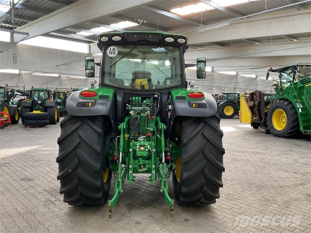 John Deere 6155R 曳引機