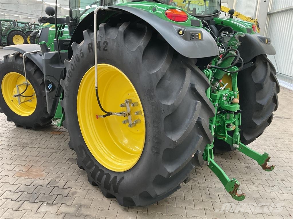 John Deere 6155R 曳引機