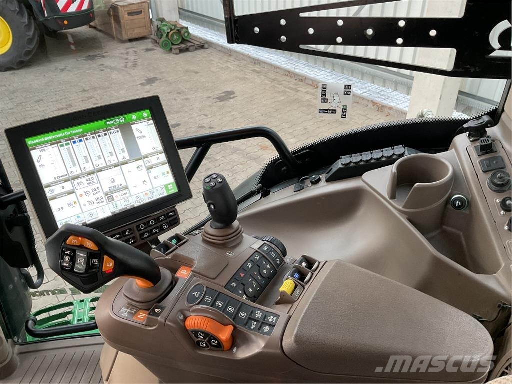 John Deere 6155R 曳引機