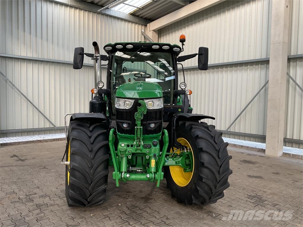 John Deere 6155R 曳引機