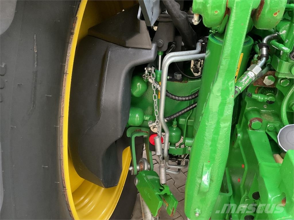 John Deere 6155R 曳引機