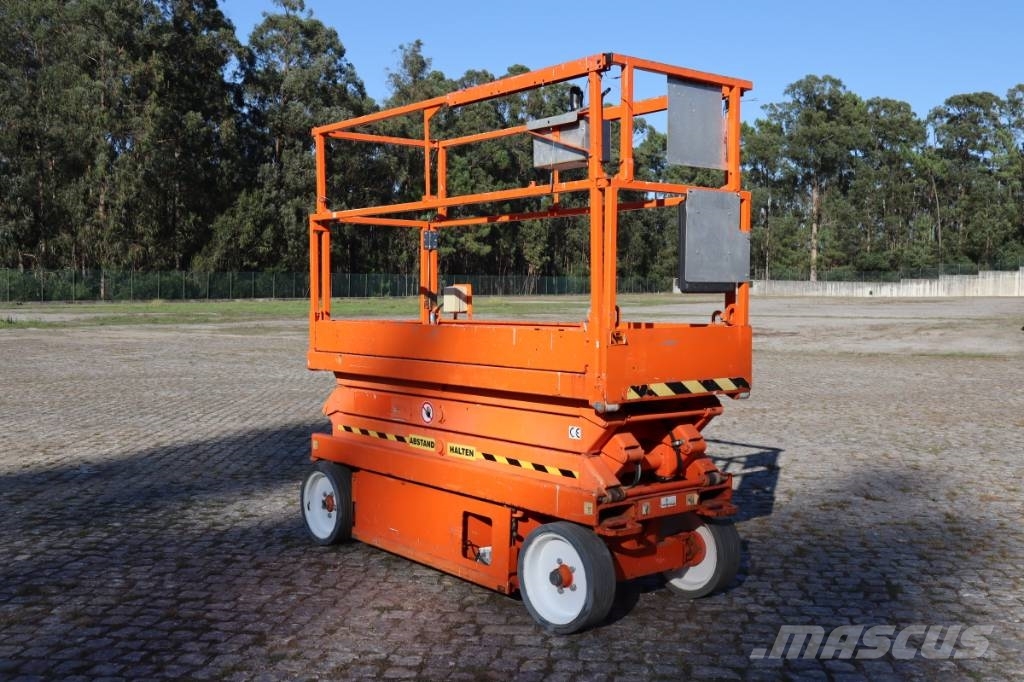 SkyJack SJ III 3220 Škaraste platforme
