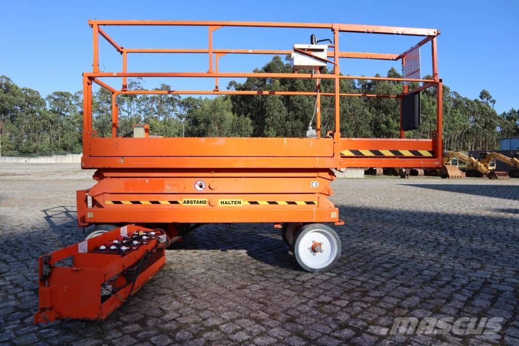 SkyJack SJ III 3220 Škaraste platforme