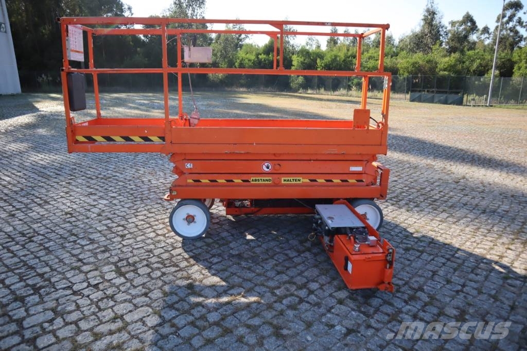SkyJack SJ III 3220 Škaraste platforme