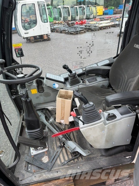 Liebherr LH 22 USED CAB Cabine en interieur