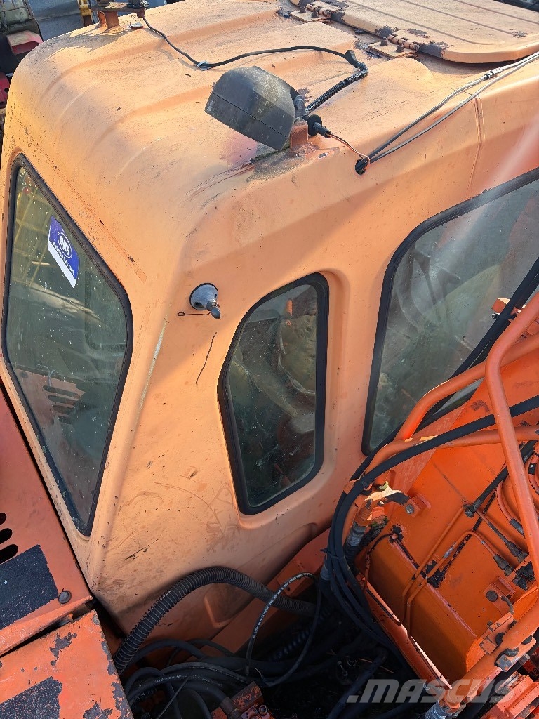 Daewoo Doosan 130 Excavadoras de cadenas