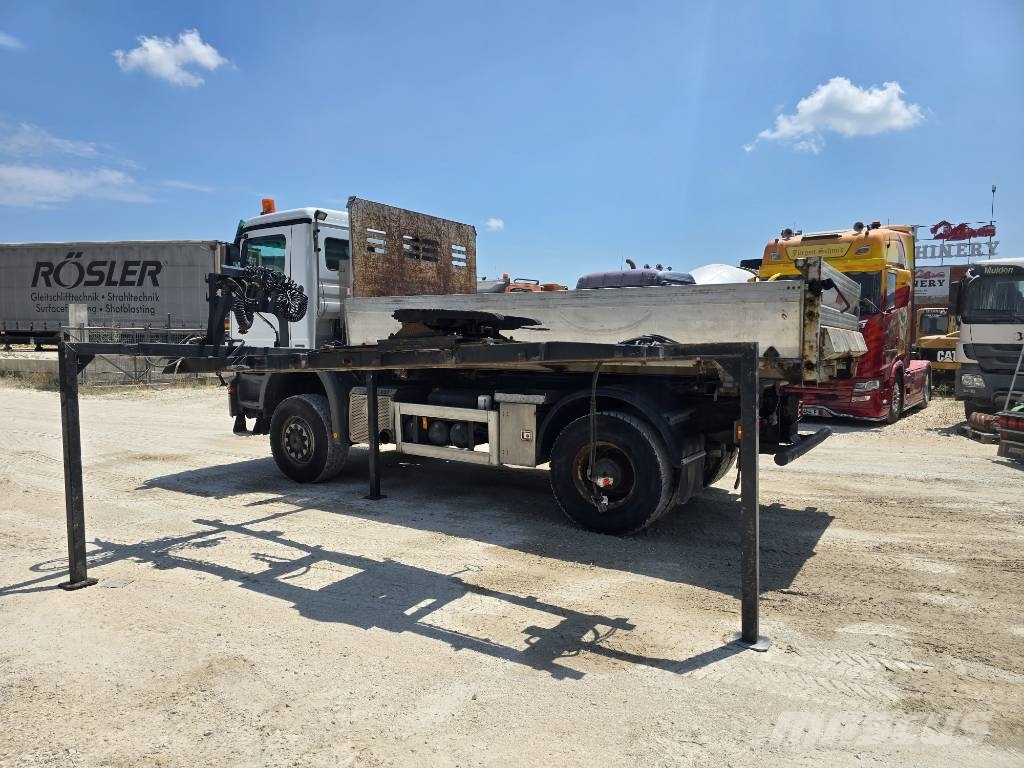 Mercedes-Benz Actros 1844 4X4 傾卸式卡車