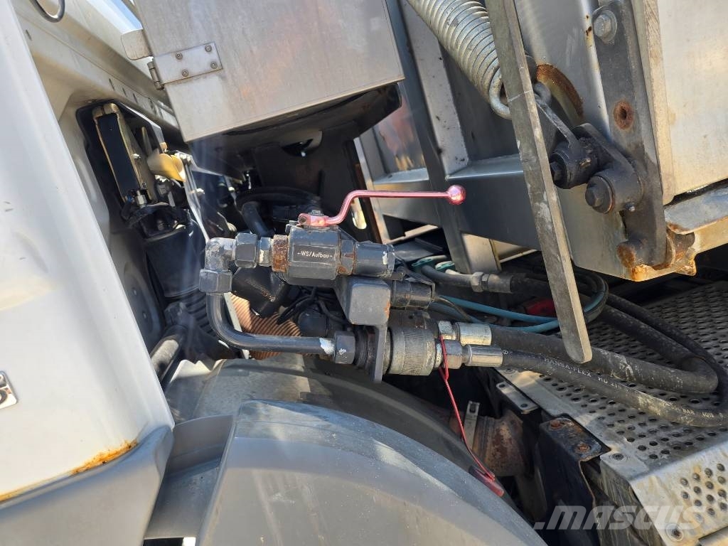 Mercedes-Benz Actros 1844 4X4 傾卸式卡車
