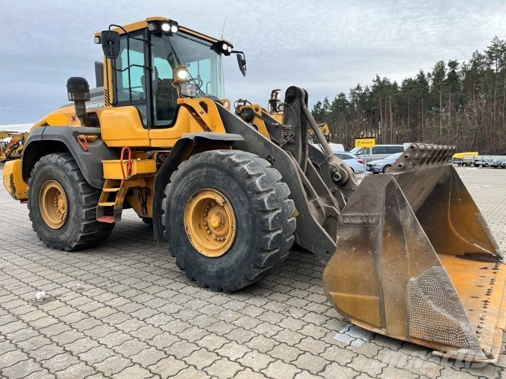 Volvo L 120 H Radlader