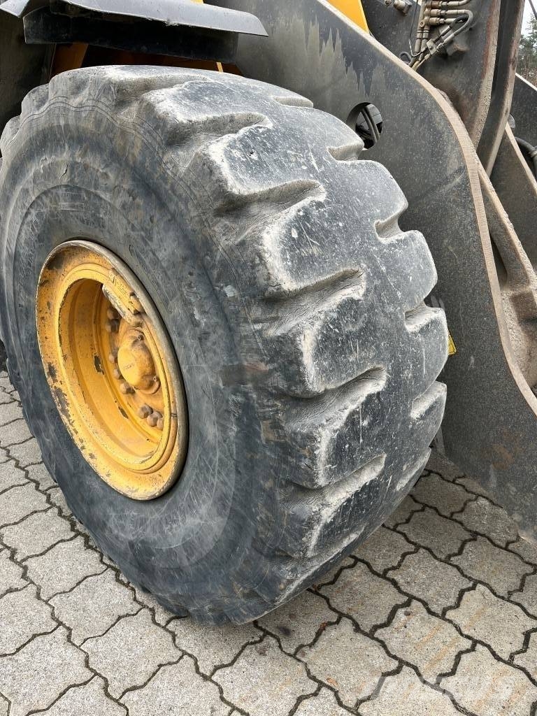 Volvo L 120 H Radlader