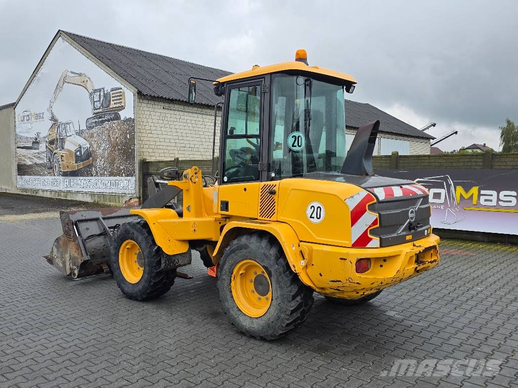 Volvo L35G, 2016 ROK, ŁYŻKA OTWIERANA + WIDŁY 輪胎式裝載機