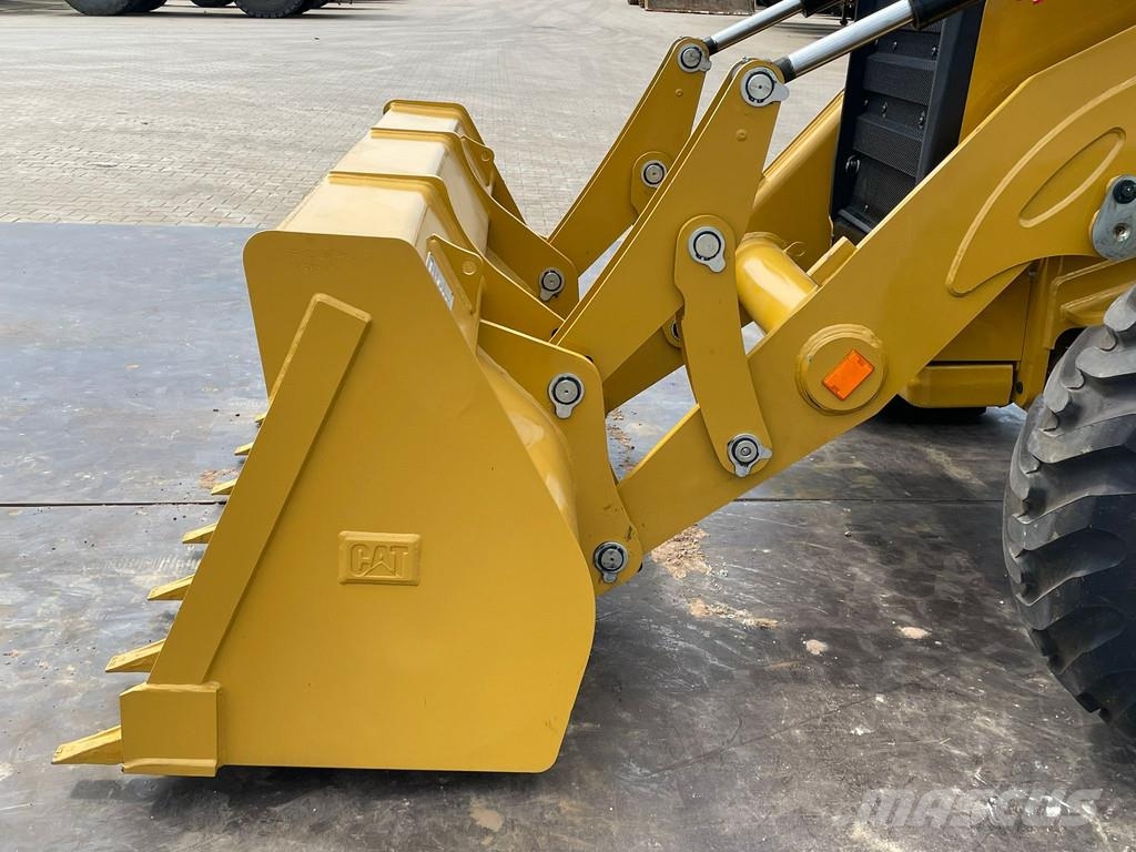 CAT 424 Εκσκαφείς Φορτωτές τύπου JCB