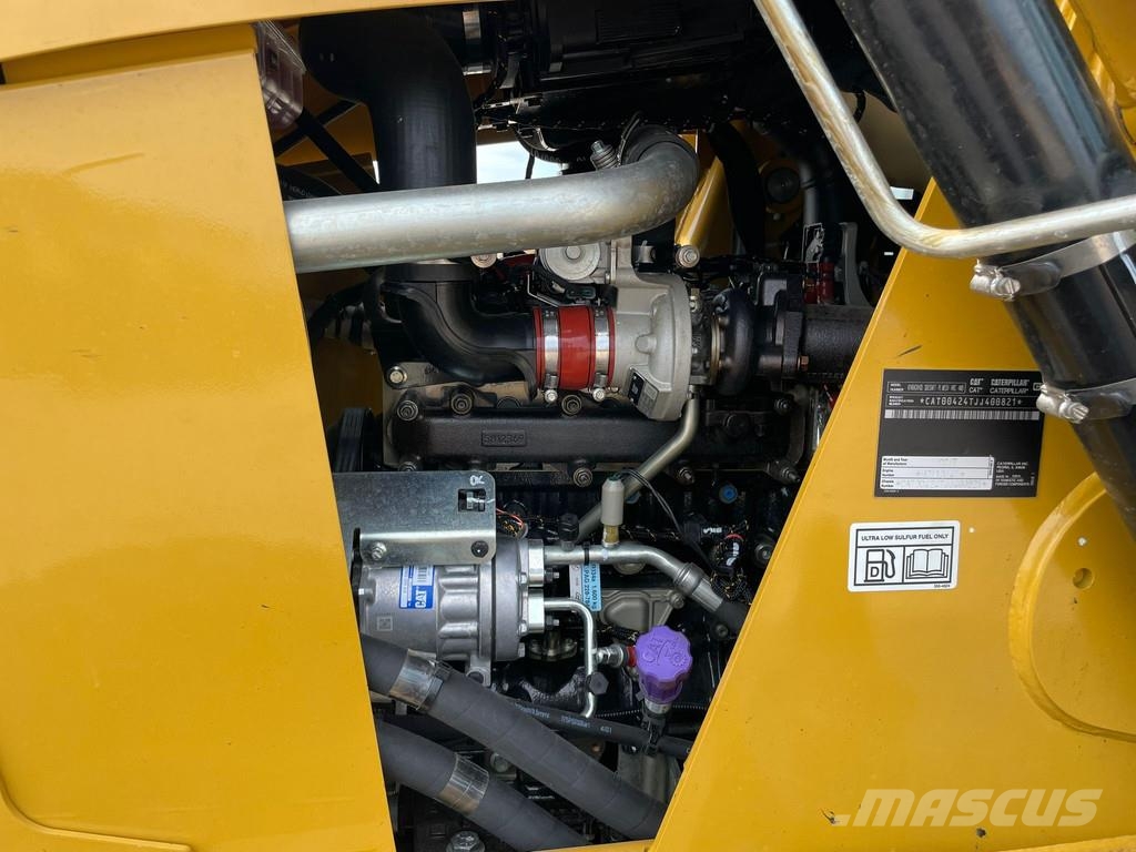 CAT 424 Εκσκαφείς Φορτωτές τύπου JCB