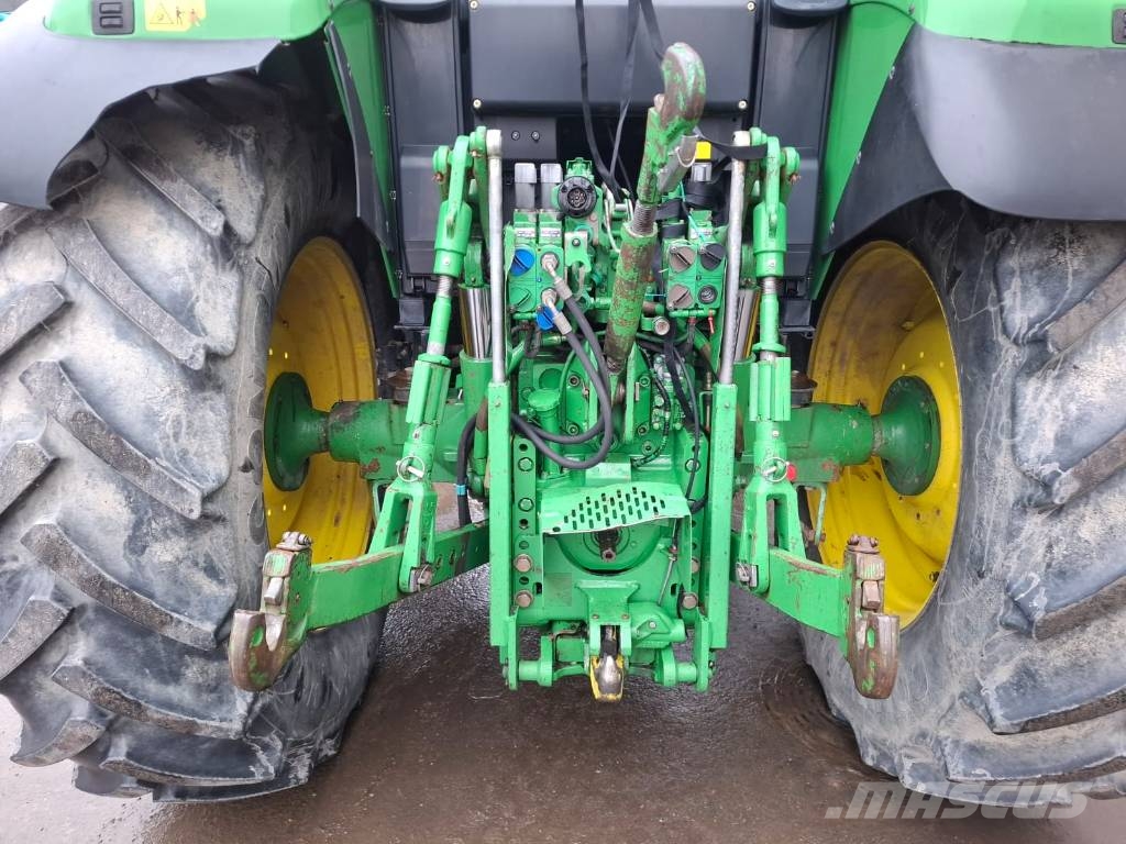 John Deere 6630 الجرارات