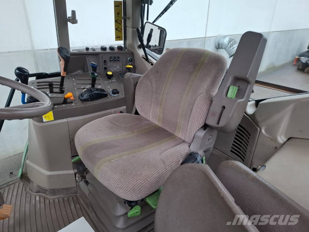 John Deere 6630 الجرارات