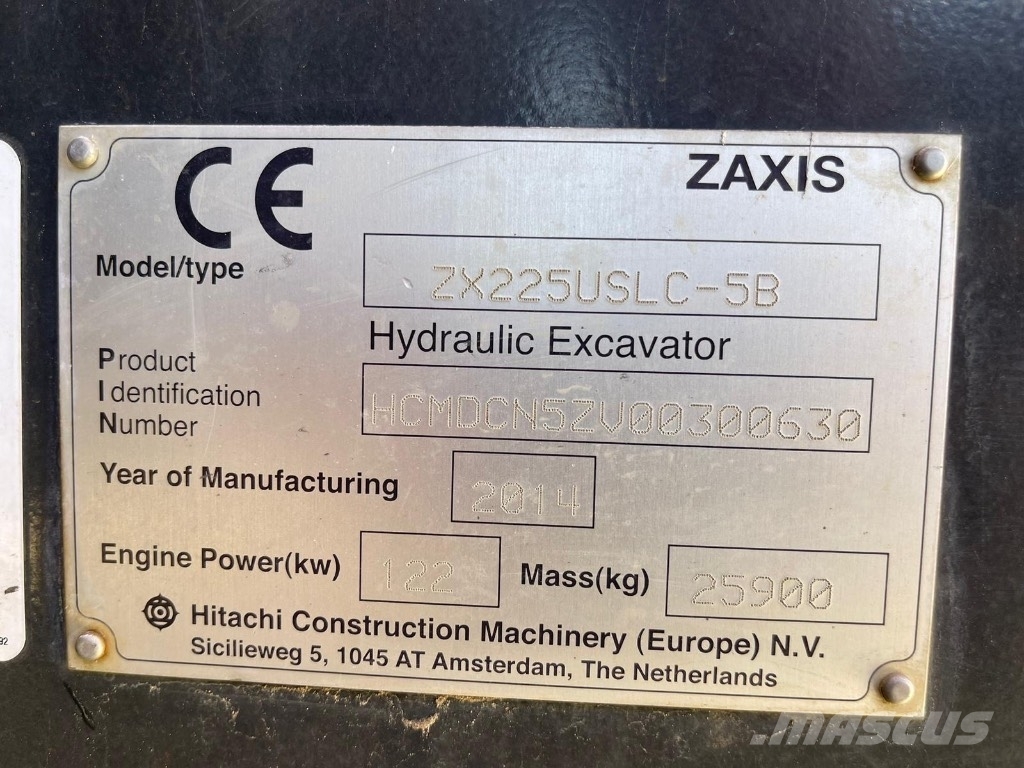 Hitachi ZX 225 US LC-5 B Kāpurķēžu ekskavatori