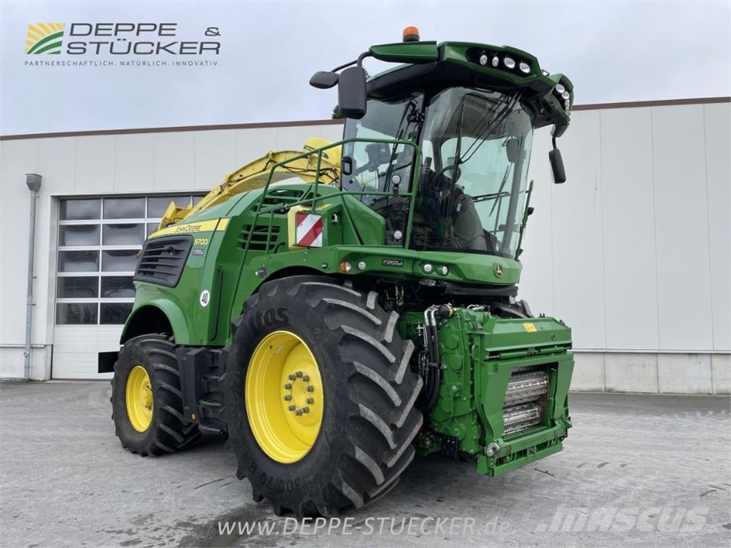 John Deere 9700i Další